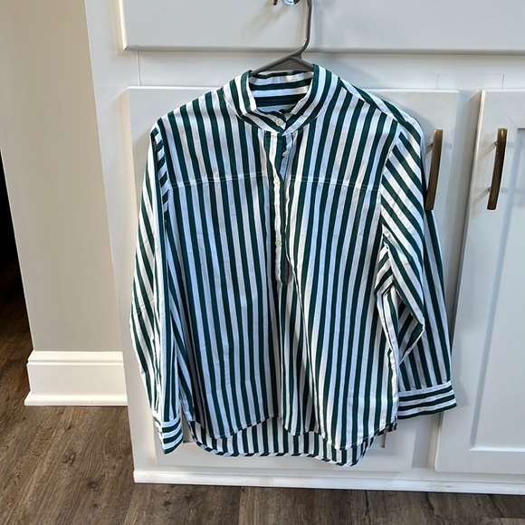 J. Crew Tops - Womens Jcrew cotton shirt